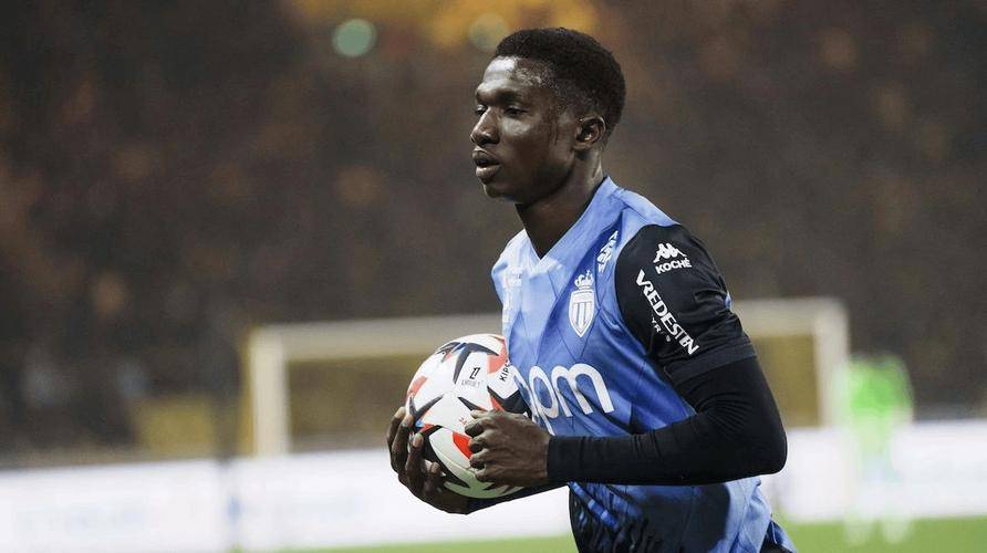 ayx体育-法国杯赛前走向成谜；克里夫兰骑士更衣室发声；悬念犹存；年轻球员得到机会的简单介绍-ayx体育